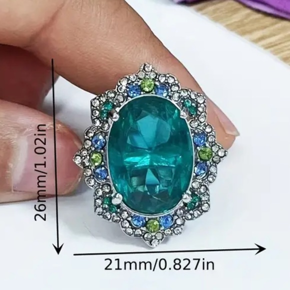 Large Blue Gemstone, Simulated, Vintage Inspired Silver Plated Ring, Size 7 - Picture 4 of 10